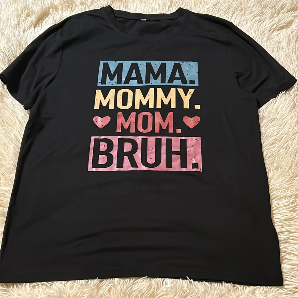 MAMA Tee